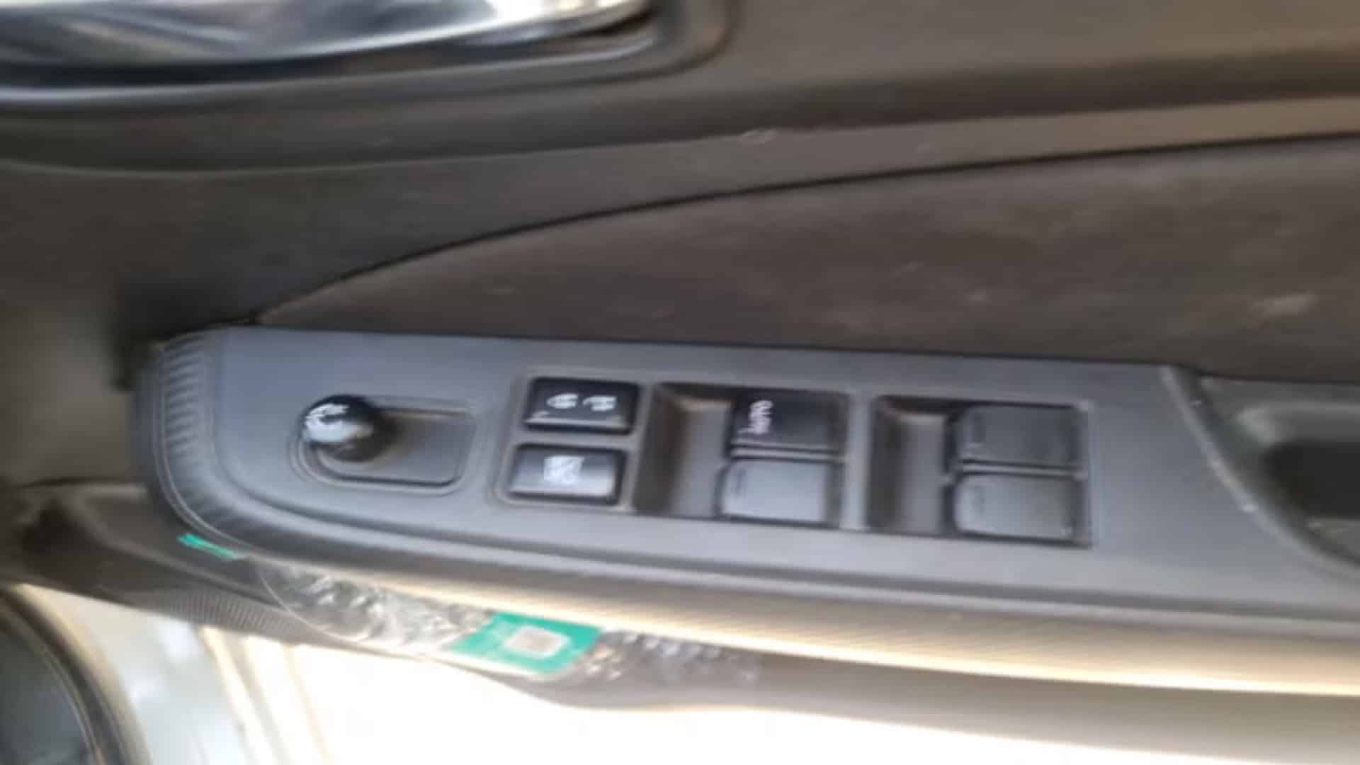 
								2018 Maruti Swift for Sale in Noida – Well Maintained & Reliable Car full									