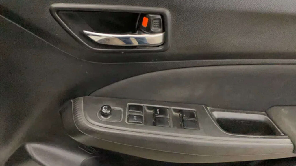 Maruti Swift 2020 Control panel
