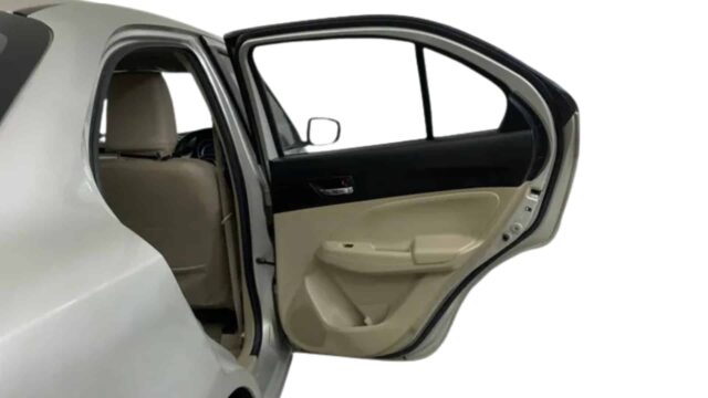 Maruti Dzire 2018 amt for sale in noida