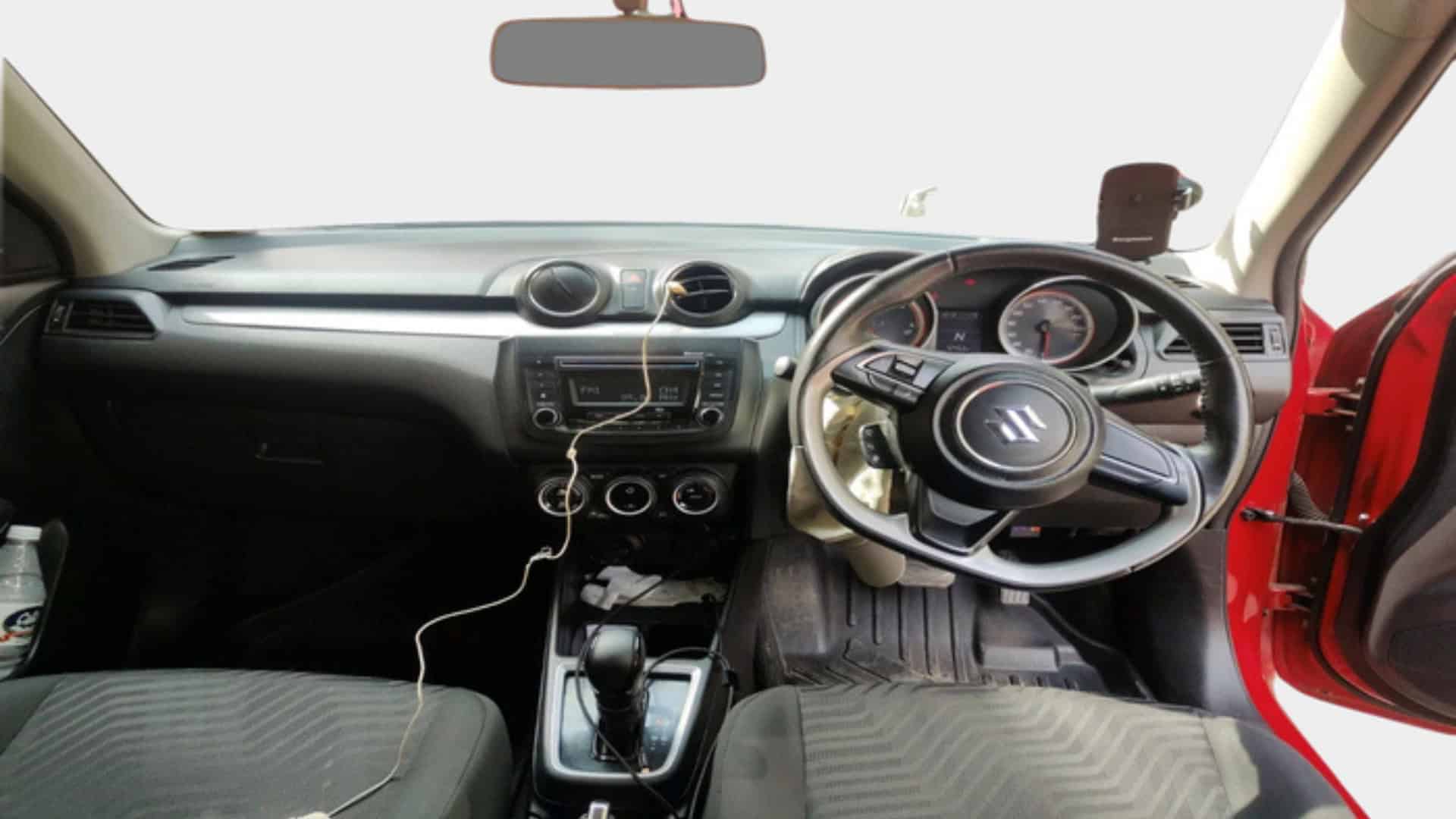 
								Buy Used 2020 Maruti Swift ZDI AMT In Noida Extension Sector 2 full									